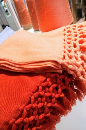 stola con frangia nodi