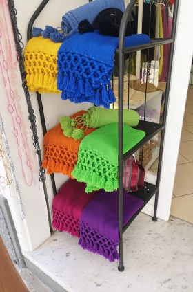 stola con frangia nodi